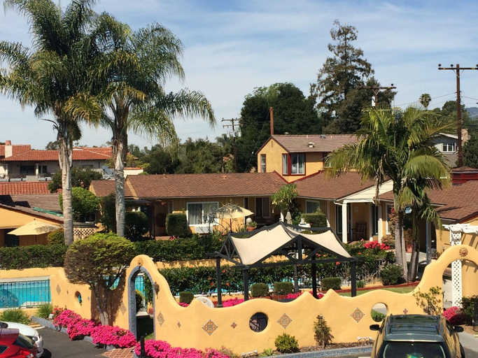 Exterior & Views 1, Oasis Inn & Suites, Santa Barbara