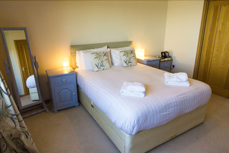 Bedroom 3, Old Pier Cottage, Highland