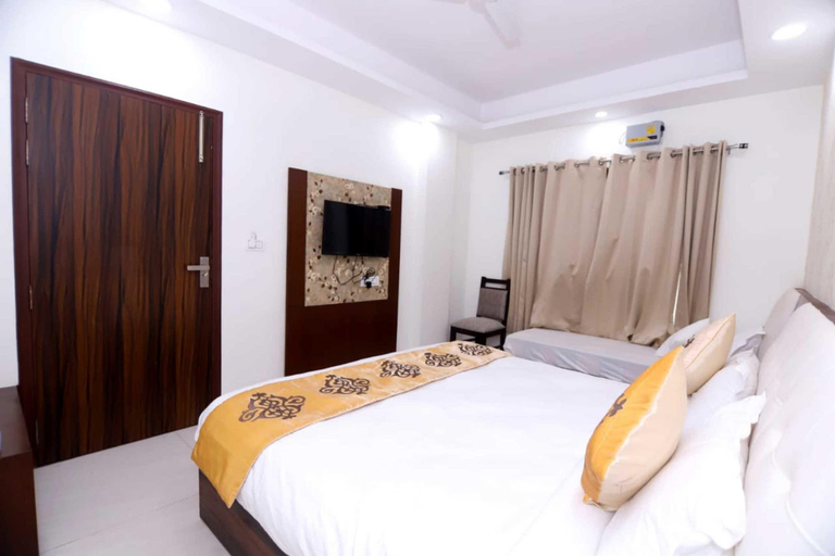 Bedroom 3, Hotel Shivaay, Hardwar
