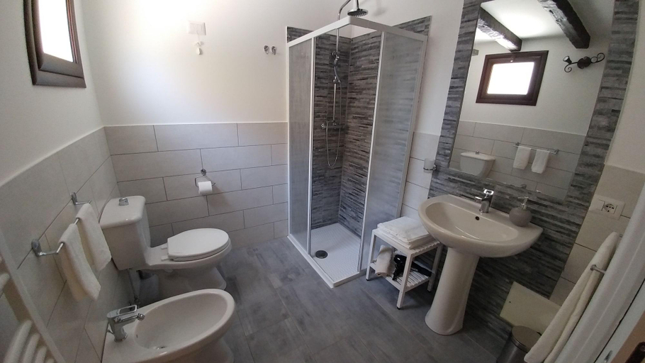 Bathroom 5, B&B My Sicily, Messina