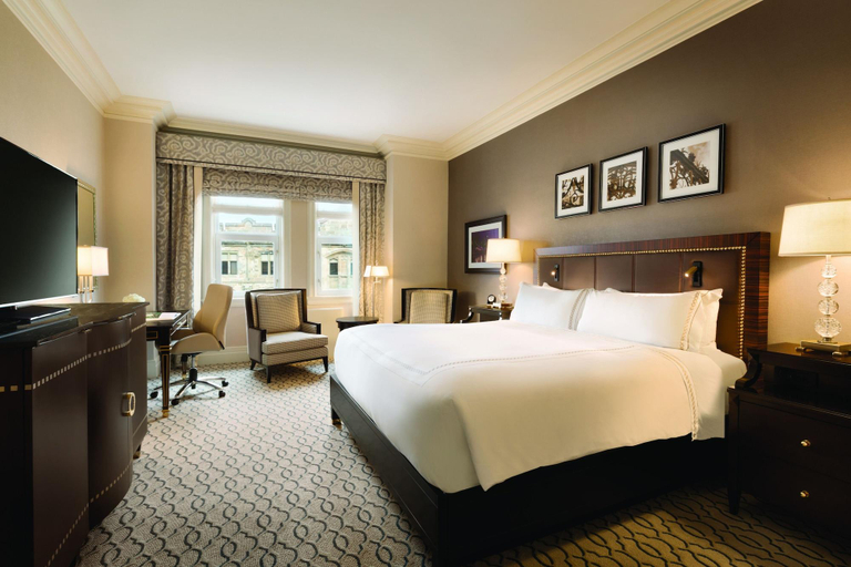 Bedroom 5, Fairmont Chateau Laurier Gold Experience, Ottawa