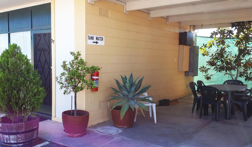 Public Area 18