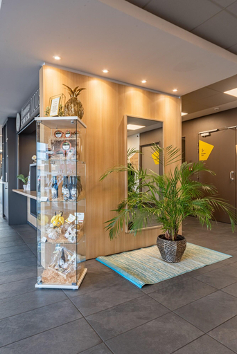 Public Area 2, B&B HOTEL CHARTRES Oceane, Eure-et-Loir