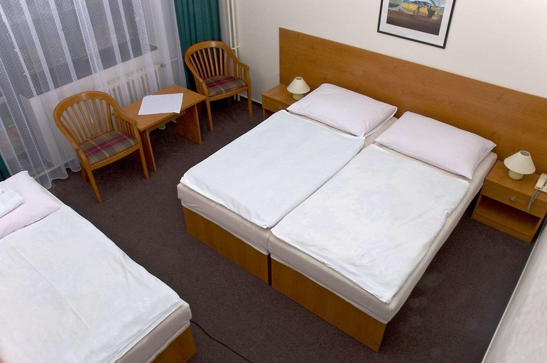 Bedroom 3, Hotel Adamantino, Zlín