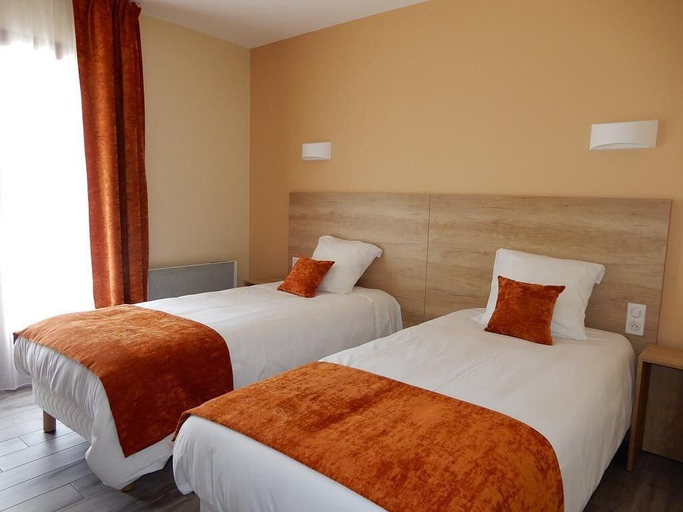 Bedroom 3, Hôtel restaurant Marinet, Ain