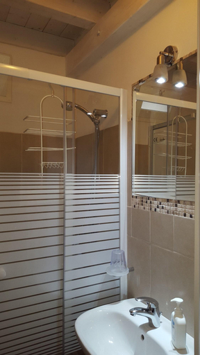 Bathroom 4, Casa Nave, Bari