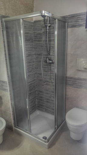 Bathroom 3, Villa Papaleo, Lecce