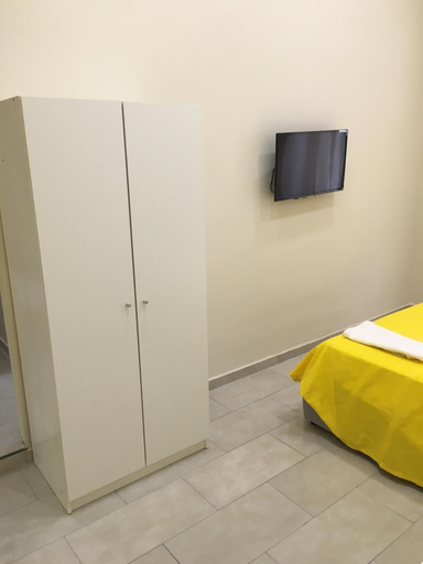 Bedroom 2, Suite Beatrice, Napoli