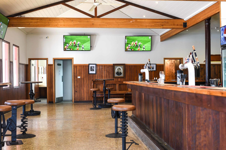 Public Area, Heyfield Railway Hotel, Wellington - Maffra