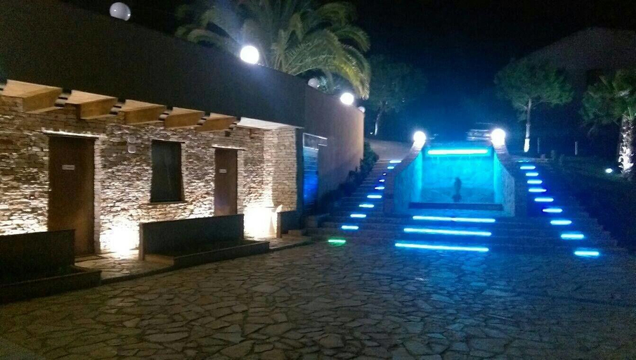 Public Area, Villa Giulia Del Cavaliere, Cosenza