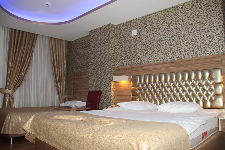 Bedroom 3, Grand Ezel Hotel, Merkez