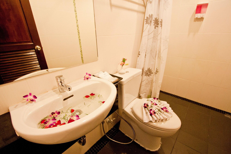 Bathroom 4, The Chambre Patong, Phuket Island