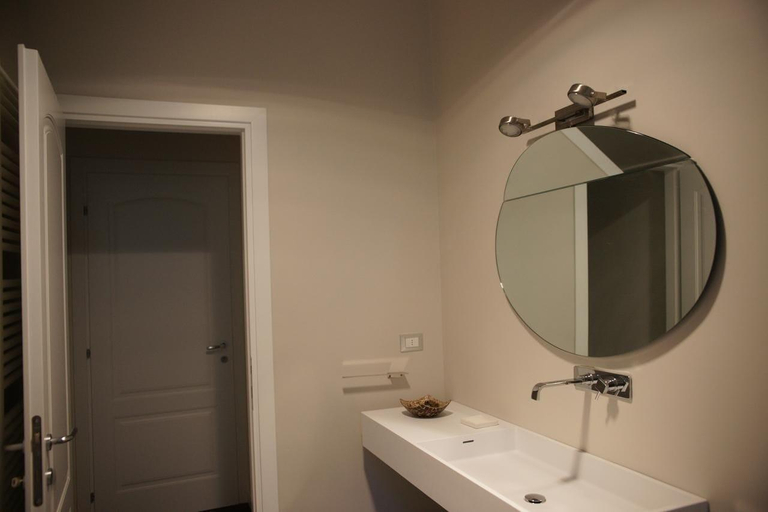 Bathroom 4, Bed & Breakfast Parigi, Bologna
