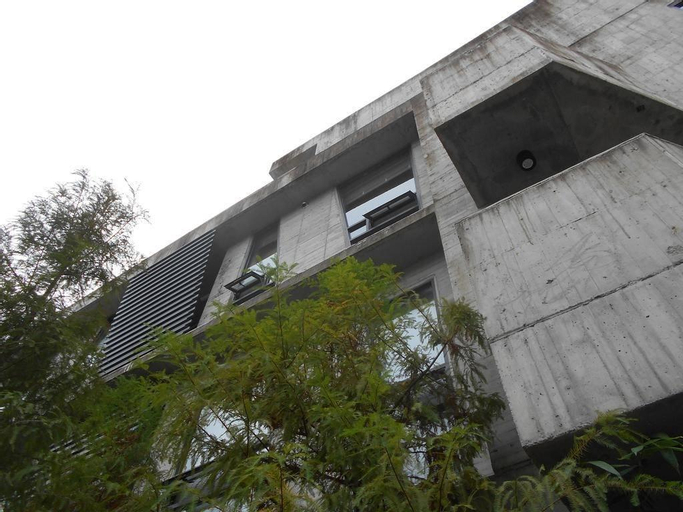 One House, Nantou