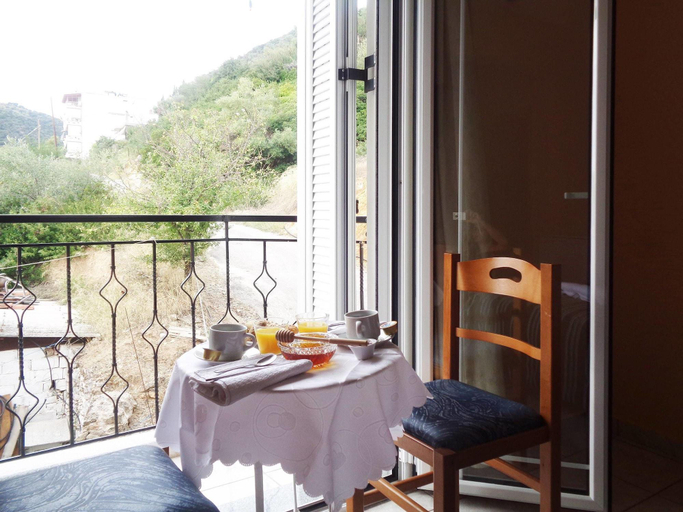 Bedroom 3, Angela, Central Greece