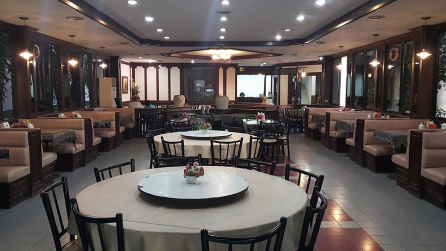 Food & Drinks 5, Phuphaya Hotel, Pak Chong