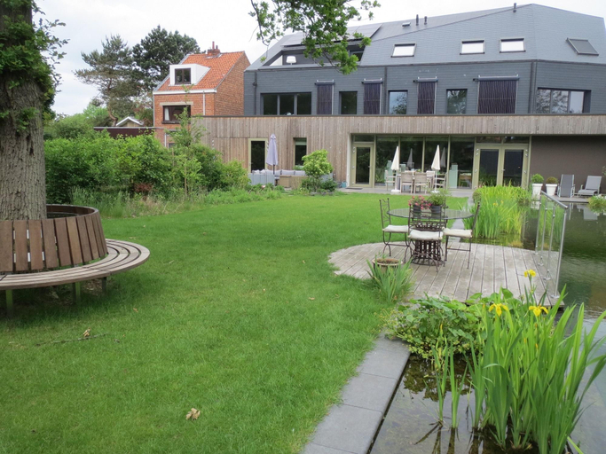 Exterior & Views 1, B&B Jan Van Ghent, Oost-Vlaanderen