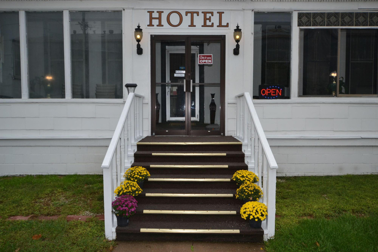 Public Area 2, Perfect Stay Inn & Suites, Washington