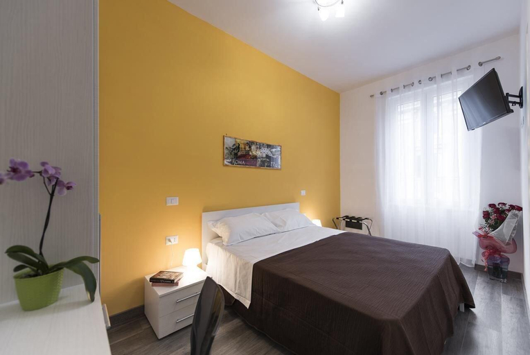 Bedroom 4, B&B Holidays in Rome, Rome