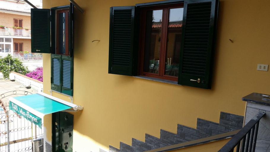 Others 5, B&B Civico 8, Napoli