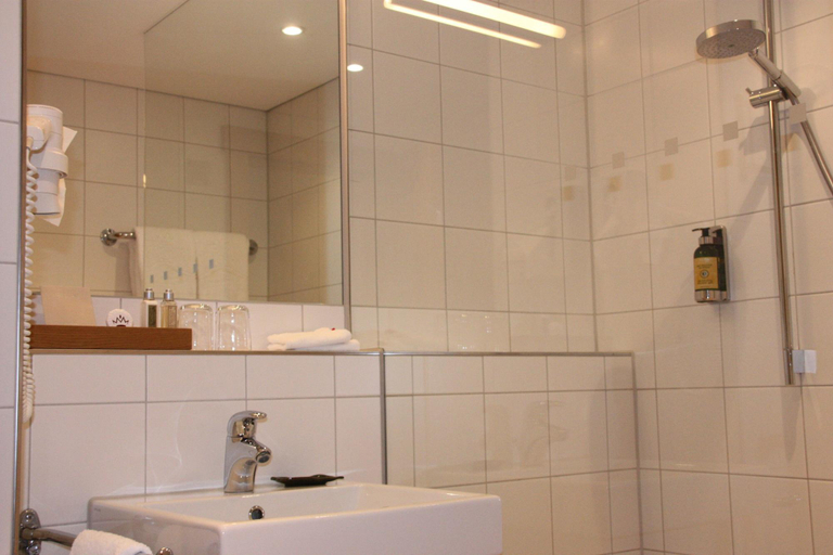 Bathroom, Hotel Gasthof Krone, Bregenz