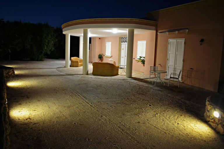 Public Area 2, Tenuta Arate, Lecce