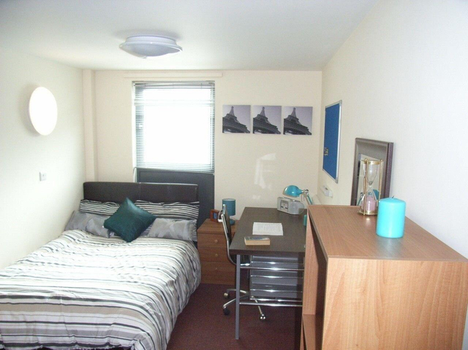 Bedroom 2, Alton Apartments, Bradford