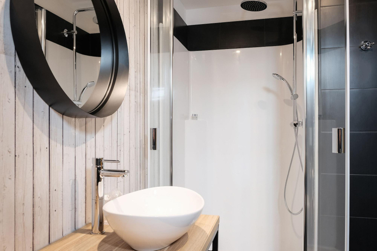 Bathroom 4, Hotel Brouwerij Het Anker, Antwerpen