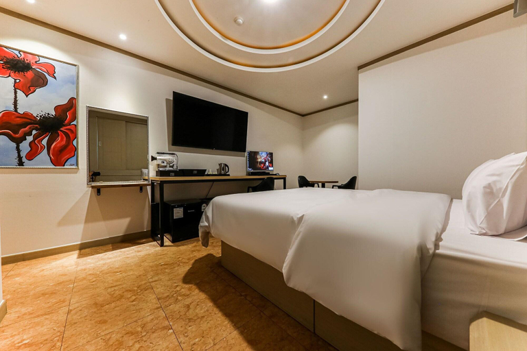 Others 5, Ing Hotel, Daedeok
