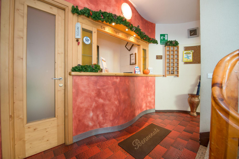 Public Area 2, Dependance Sporting, Sondrio