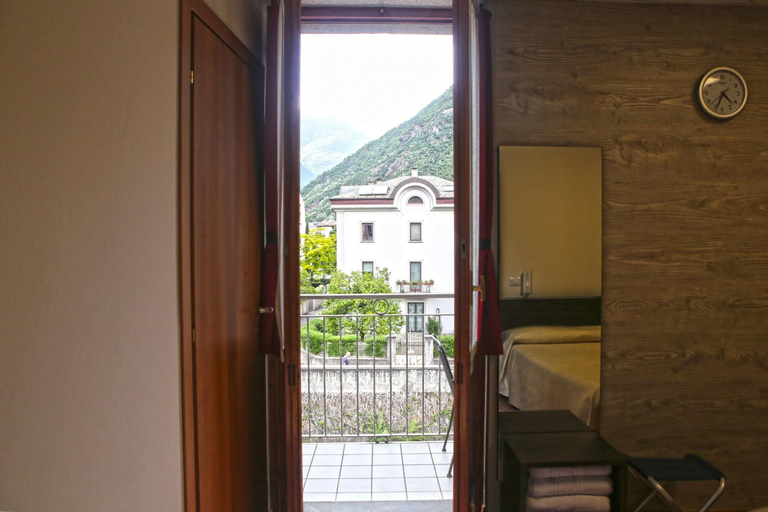 Bedroom 3, Albergo Gusmeroli, Sondrio