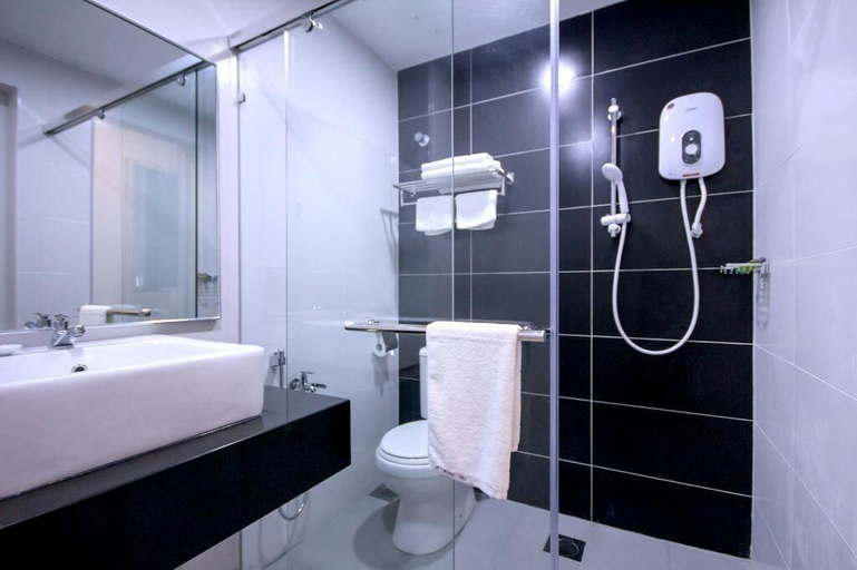 Bathroom 4, Manhattan Hotel Ipoh, Kinta