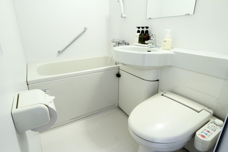 Bathroom, Hotel Pao, Hiroshima