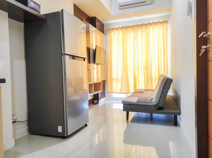 Bedroom 2, Luxurious 1BR at Vida View Makassar Apartment By Travelio, Makassar