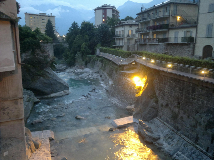 Ca' Elsa Bed & Breakfast, Sondrio
