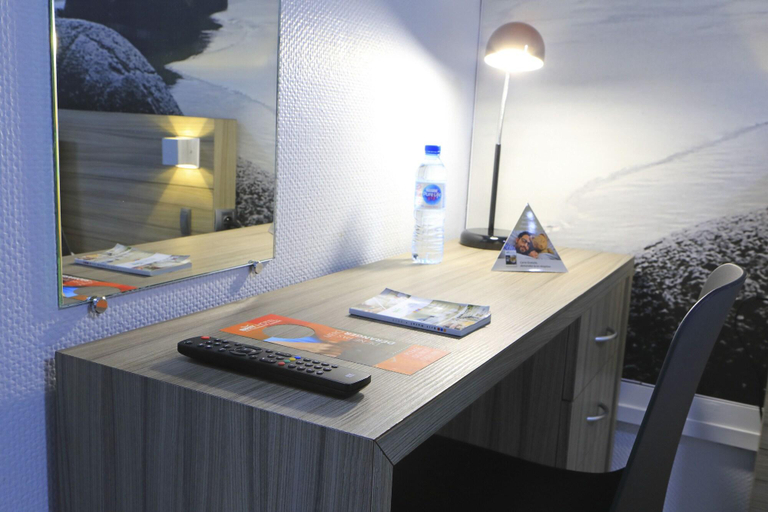 Bedroom 3, Brithotel Confort Le Polder Gravelines, Nord