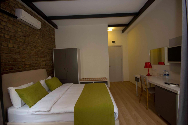 Bedroom 3, Calanthe Residence, Beyoğlu