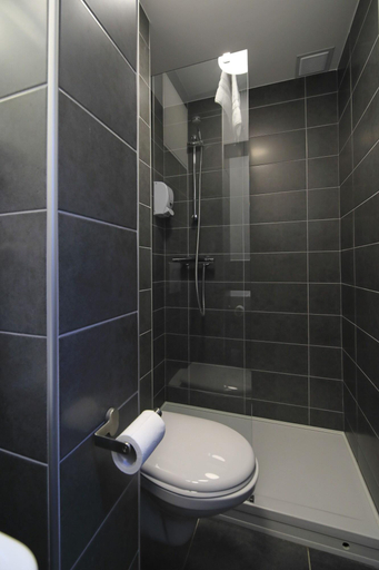 Bathroom 4, Brithotel Confort Le Polder Gravelines, Nord