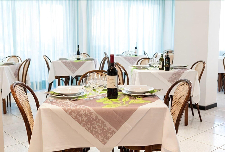 Food & Drinks 4, Hotel Villa Lina ANGOLO VIALE DANTE, Rimini