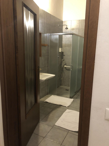 Public Area 3, Ai Leoni, Verona