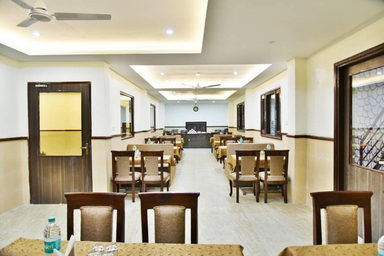 Food & Drinks, Bear Valley Resort Dalhousie, Chamba