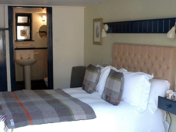 Bedroom 3, The White Horse Inn, Oxfordshire