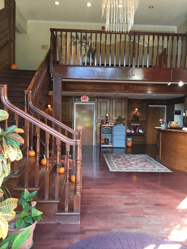 Public Area 2, Colts Neck Inn Hotel, Monmouth