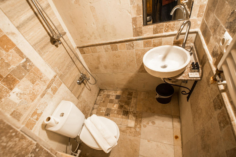 Bathroom 5, Harkasos Cave Hotel, Ürgüp