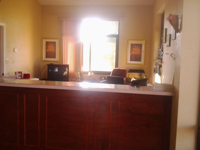 Public Area 3, Budget Lodge of Mount Dora, Lake
