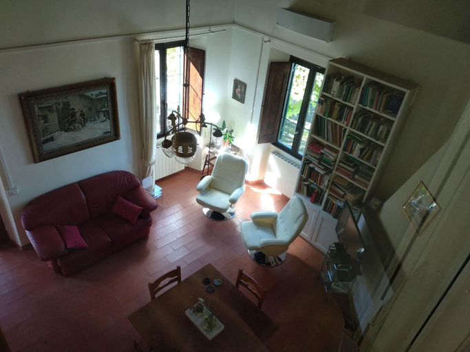 Public Area 3, Baduerughe, Rieti