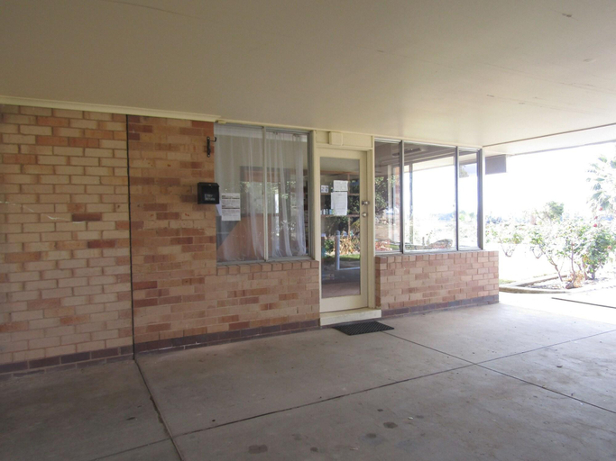 Public Area 2, Allonville Gardens Motel, Wagga Wagga - Pt A