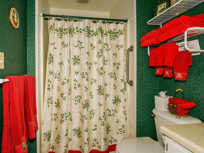 Bathroom 5, Holly House Of Hamilton, Harris