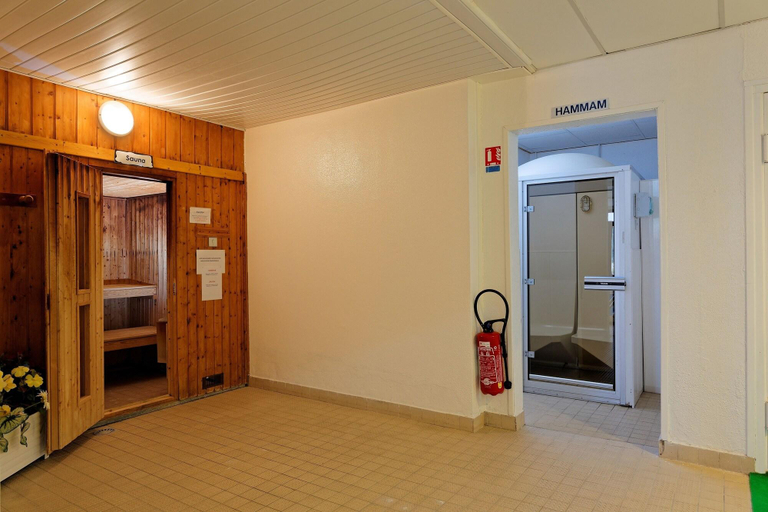 Public Area 2, Hôtel Club Le Risoux, Jura