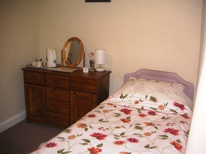 Bedroom 2, Ty Newydd B&B, Messina
